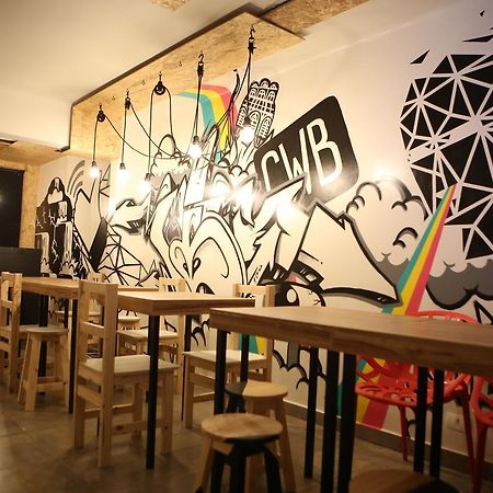 Social Hostel Cafe E Bar 쿠리치바 외부 사진