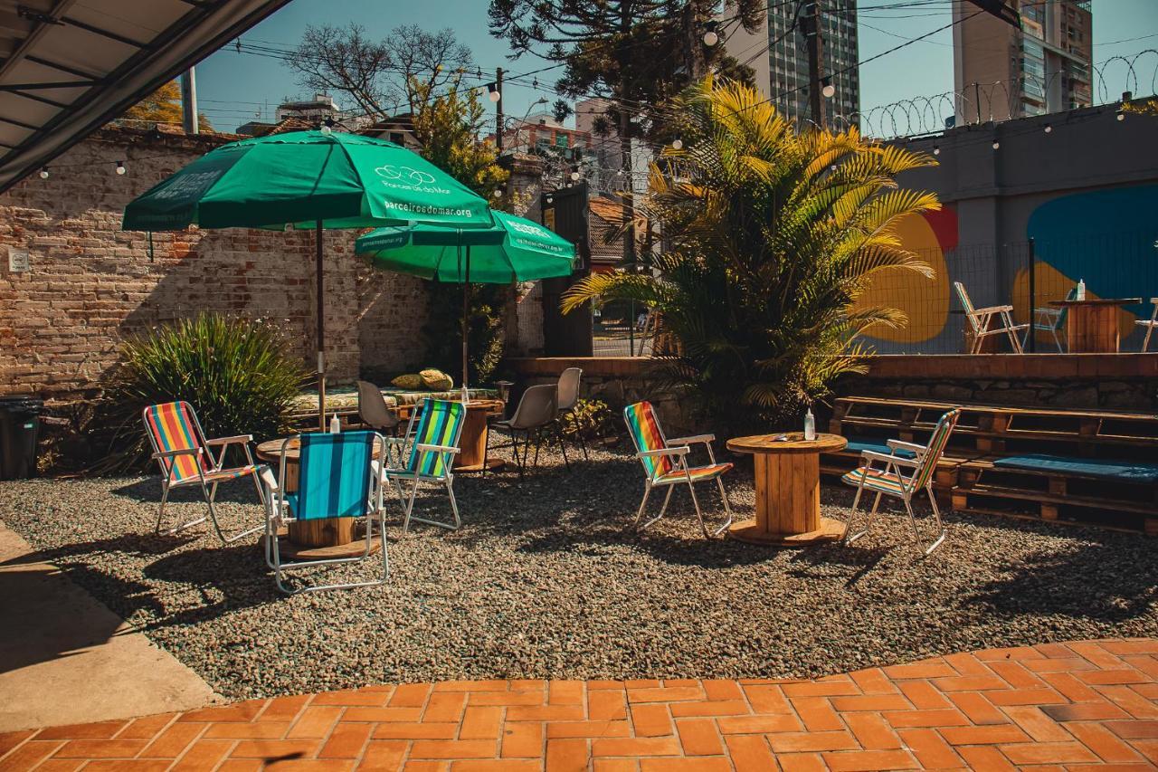 Social Hostel Cafe E Bar 쿠리치바 외부 사진